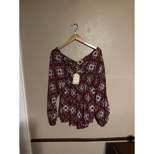 NWT. Large Entro Top. Long Sleeve